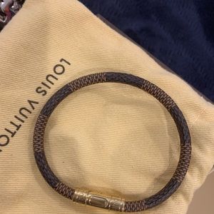 Louis Vuitton • leather bracelet